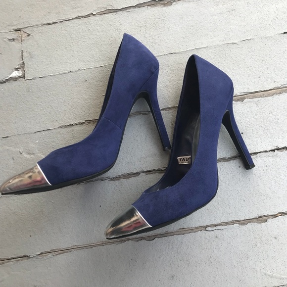 Navy Blue Faux Suede heels - Picture 2 of 5